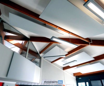 Une salle de classe sobre & design