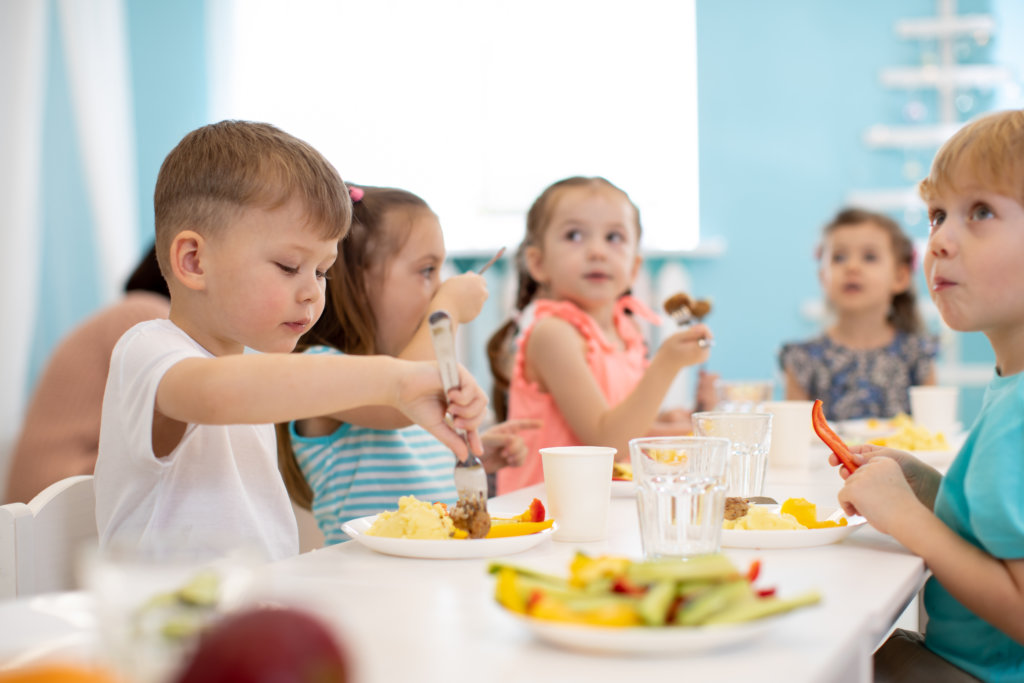 Quelles astuces pour que la cantine soit le lieu le plus calme possible